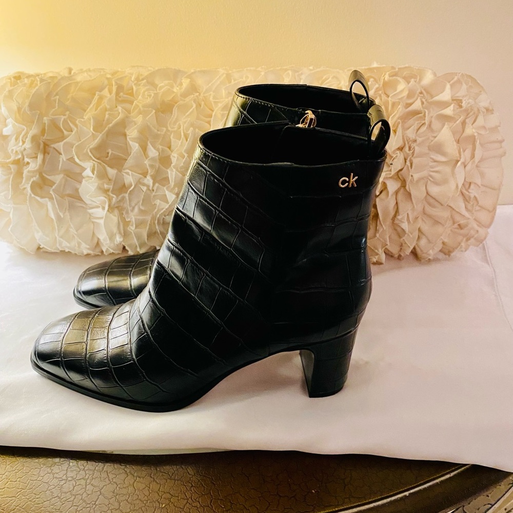 Beautiful Calvin Klein Black Crocodile Embossed Demi Bootie 
Size 7